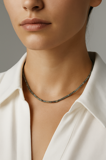 Obscura Grosse - Labradorite Silver Necklace